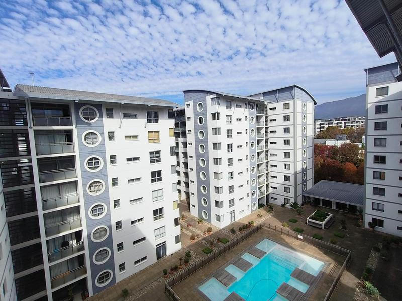 To Let 1 Bedroom Property for Rent in Claremont Upper Western Cape